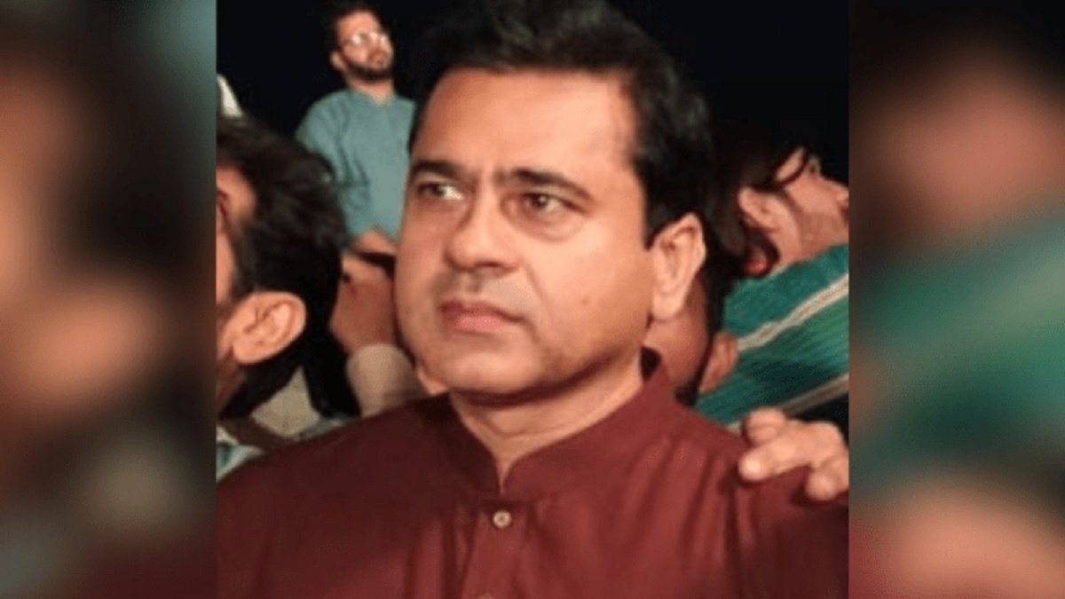 Pakistan S Tv Anchor Imran Riaz Khan Safe At Home After Being Missing