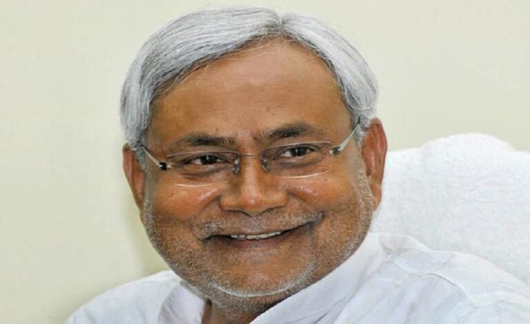 Nitish Kumar Meets Governor, Submits Resignation as CM