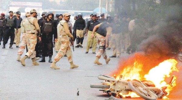 ARY News and Samaa TV were attacked by MQM workers after the vitriolic speech by Altaf Hussain.