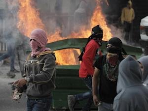Palestinian protesters clash with Israeli security&nbsp;&hellip;