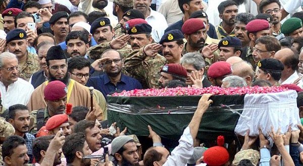 Pakistan's President and Army chief were among the leaders who attended Abdul Sattar Edhi's funeral on Saturday.