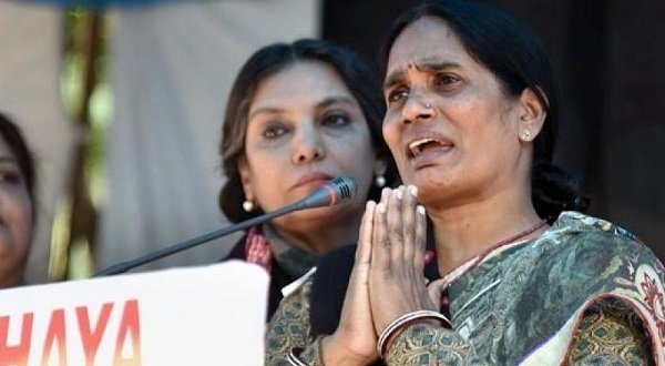 If They are Sansakari, Why did They Rape: Nirbhaya’s Mother on Bilkis’ Rapists