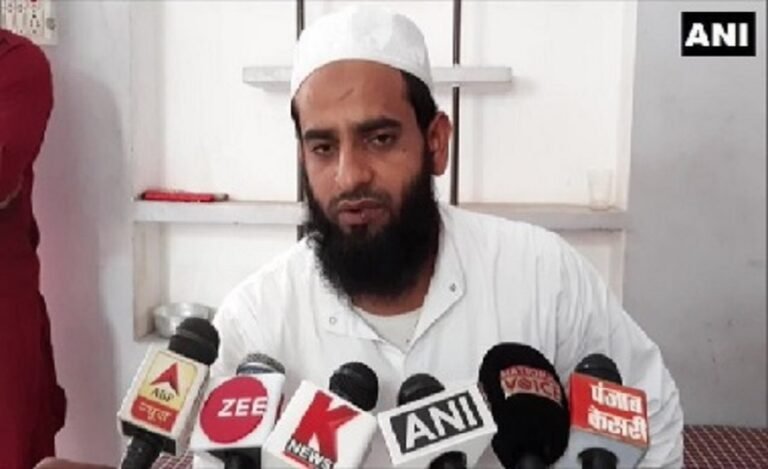 Muslim Cleric Assaulted, Forced to Chant ‘Jai Shree Ram’ by 12 Youths in Uttar Pradesh