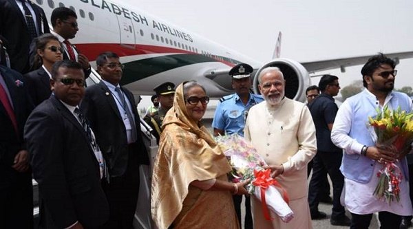 Prime Minister Narendra Modi of India welcomes Prime Minister Sheikh Hasina of Bangladesh in New Delhi. Image credit: Twitter
