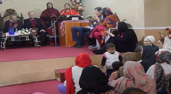 Interfaith in a Pakistani Christian Slum: Connecting Friends Across Boundaries in a Shared World