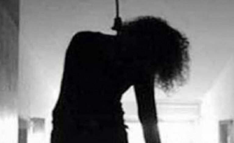18-Year Old Dalit Girl Found Hanging from a Tree in Uttar Pradesh, 3 Booked for Rape and Murder