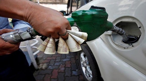 Fuel Prices Hiked Again by 35 Paise/ltr for 5th Consecutive Day