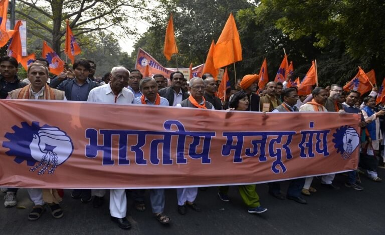 RSS-Backed Trade Union to Launch Agitation Against Modi Govt’s Reforms Causing Extreme Labour Exploitation