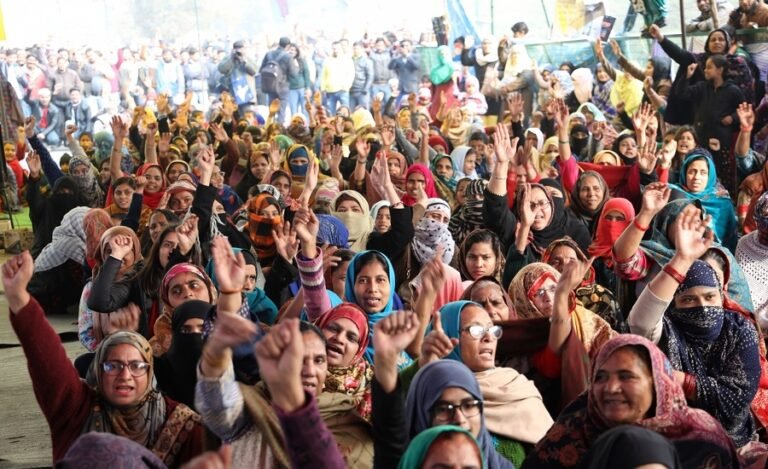 FIR against 60 Women for Anti-CAA protests in Aligarh