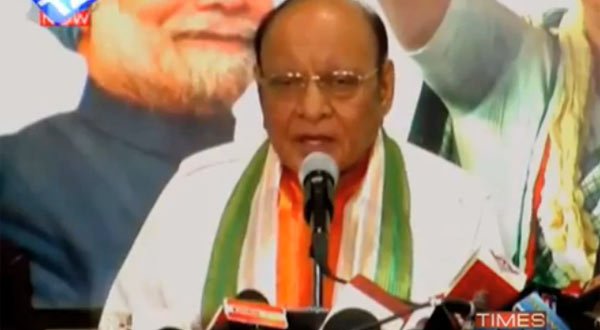 Former Gujarat CM Vaghela May Spring Up a Third Front Surprise Ahead of Assembly Polls