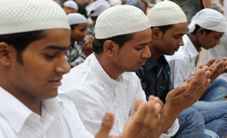 Muslims in India Remain a Confused Lot as Spectre of Genocide Looms