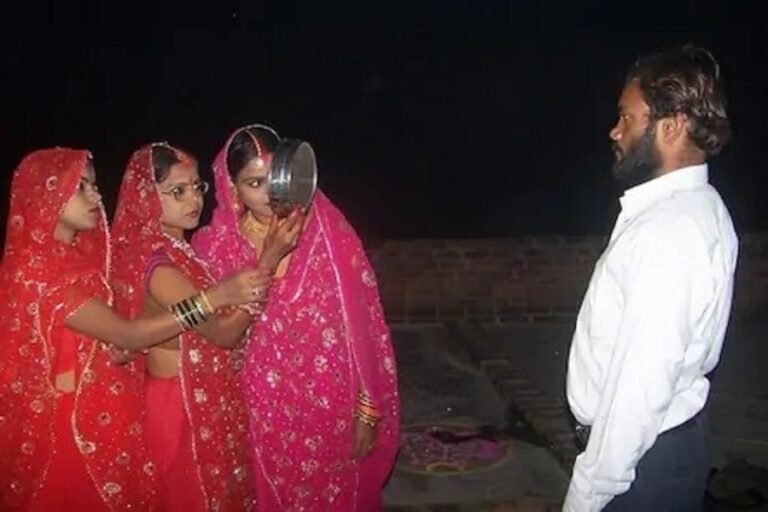 Three Wives Observe Karwa Chauth for Husband in Uttar Pradesh