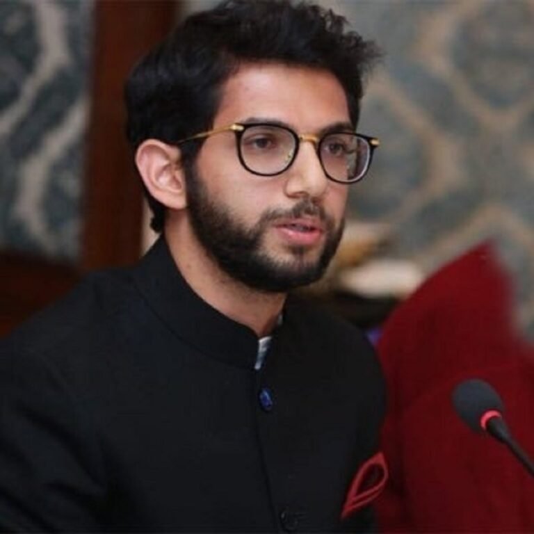 Democracy Under Threat in India, Whole World Knows: Aaditya Thackeray in Support of Rahul