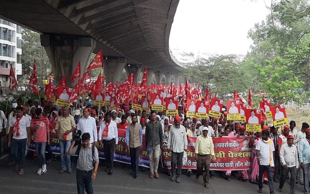 Maharashtra Farmers Spurn CM's Dole, Start Nashik-Mumbai 'Long March ...