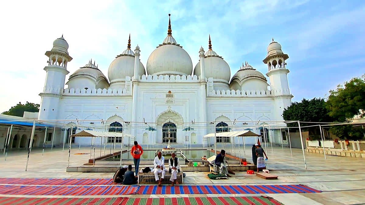 https://clarionindia.net/wp-content/uploads/2025/01/ALi-garh-masjid.jpg