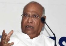 Kharge Takes Strong Exception to Rahul Being Gagged in Parliament