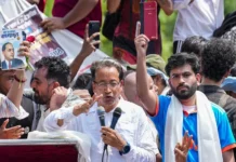 Going Overground, Cockroach Janta Party Stages Huge Rally in New Delhi